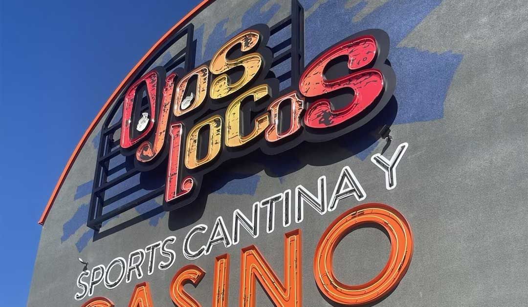 Ojos Locos casino exterior
